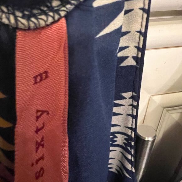 Multi color beautiful jumper
Eight Sixty Sz M - Picture 3 of 10